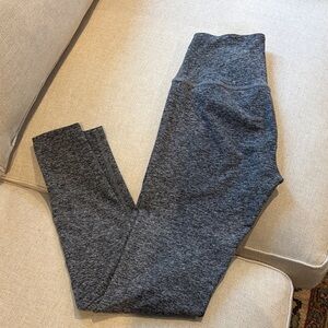 Beyond Yoga black/grey pattern Leggings size medium